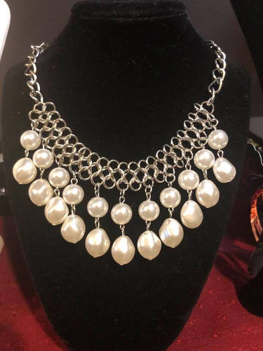 5th Avenue Fleek Pearls-White